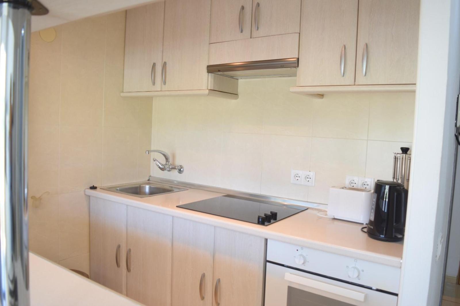 Apartamentos De Los Cisnes เบนัลมาเดนา ภายนอก รูปภาพ