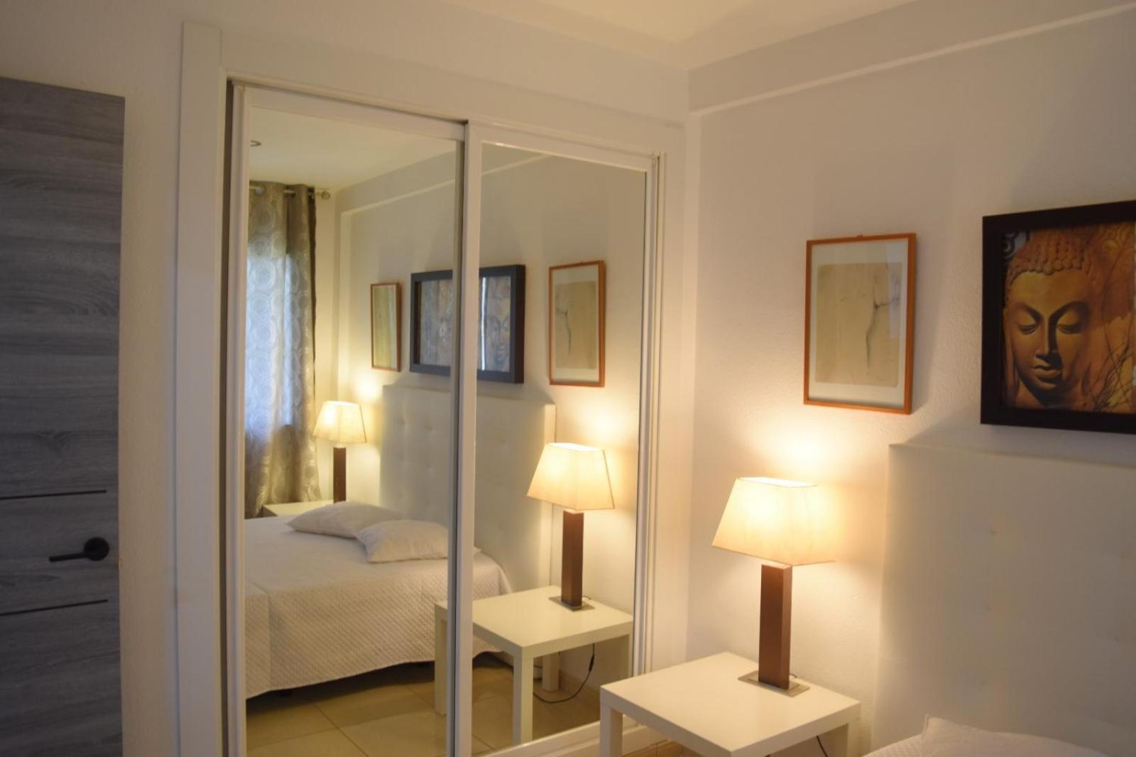 Apartamentos De Los Cisnes เบนัลมาเดนา ภายนอก รูปภาพ