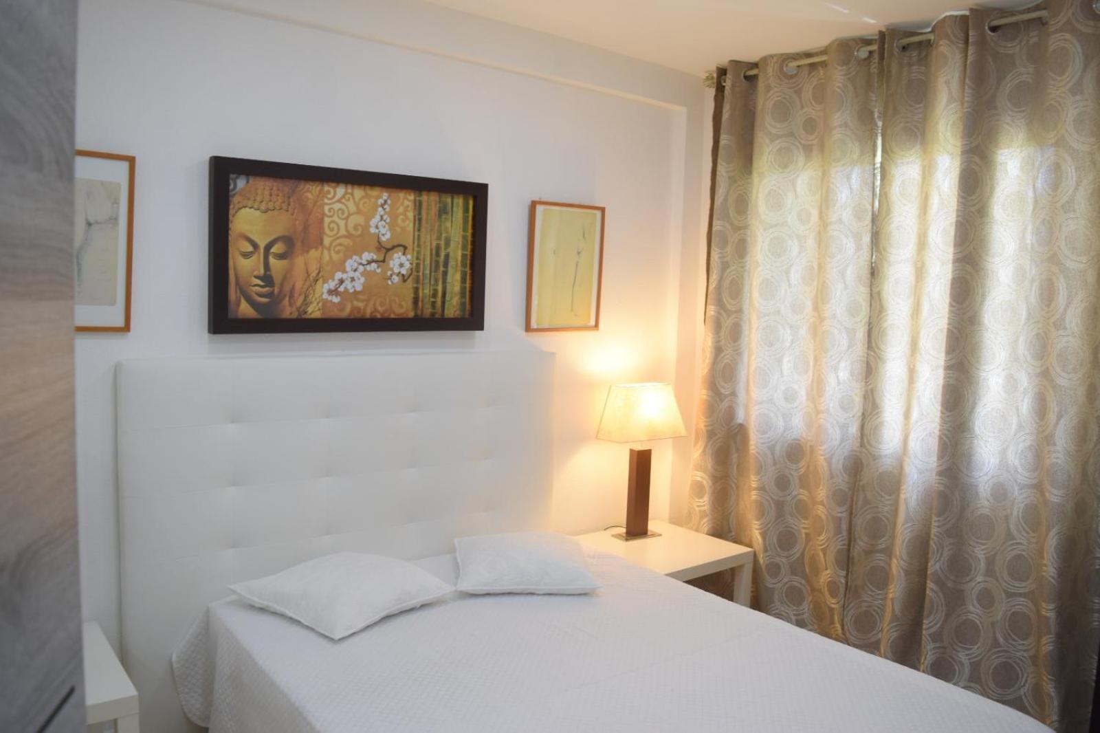 Apartamentos De Los Cisnes เบนัลมาเดนา ภายนอก รูปภาพ