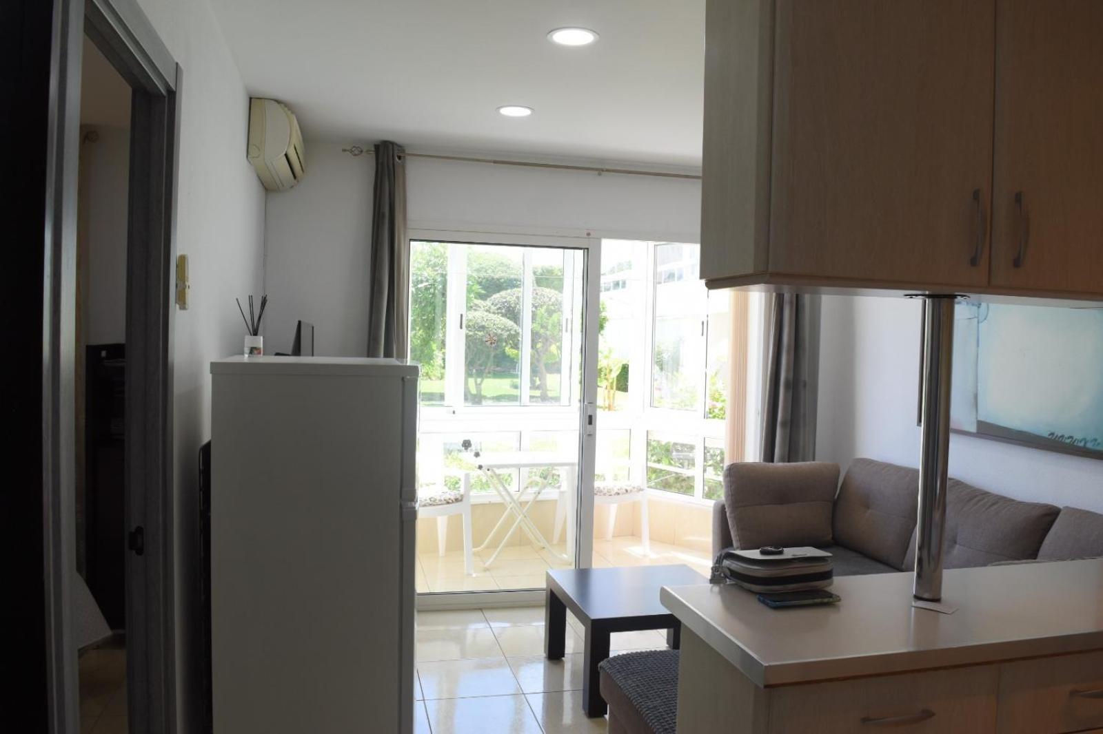 Apartamentos De Los Cisnes เบนัลมาเดนา ภายนอก รูปภาพ